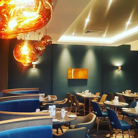 Clayton Charlemont Hotel