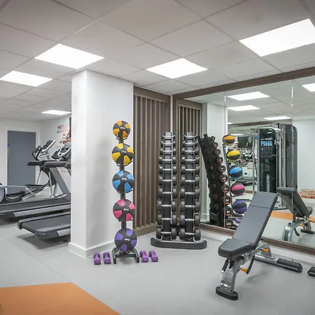 Clayton Charlemont Hotel