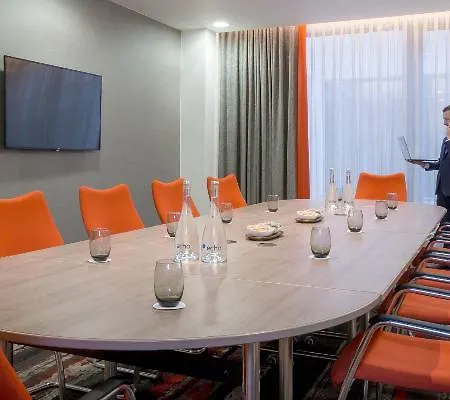 Clayton Charlemont Hotel 4*