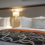 Hotel Clayton Charlemont 4*