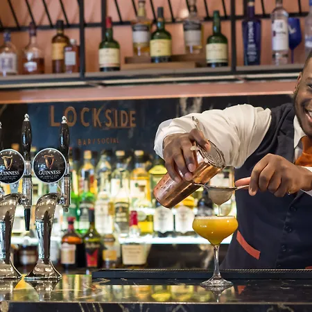 Clayton Charlemont Hotel