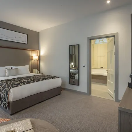 Hotel Clayton Charlemont