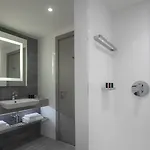 Hotel Clayton Charlemont 4*