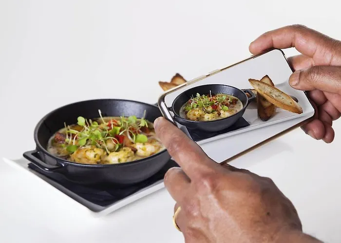 Clayton Charlemont 4*