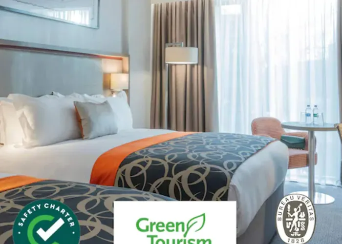 Hotell Clayton Charlemont 4*