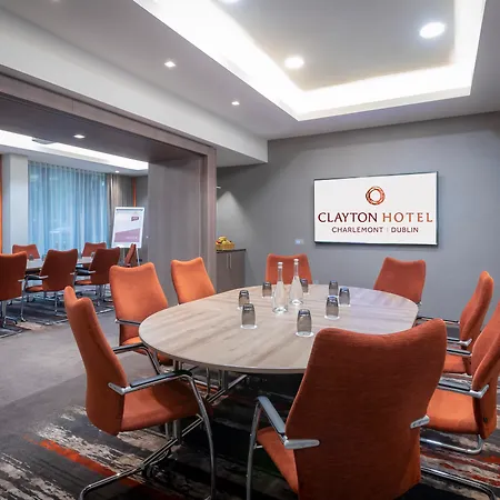 Clayton Charlemont Hotel 4*