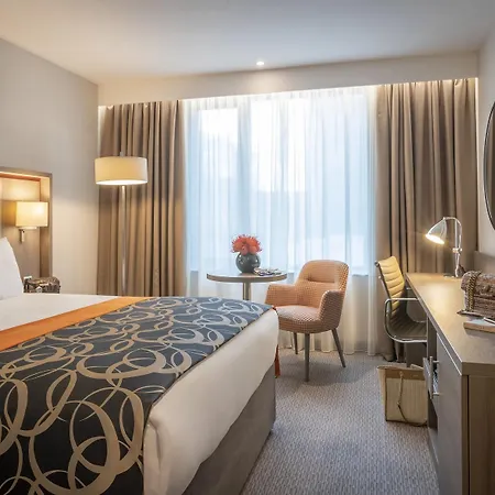 Clayton Charlemont فندق